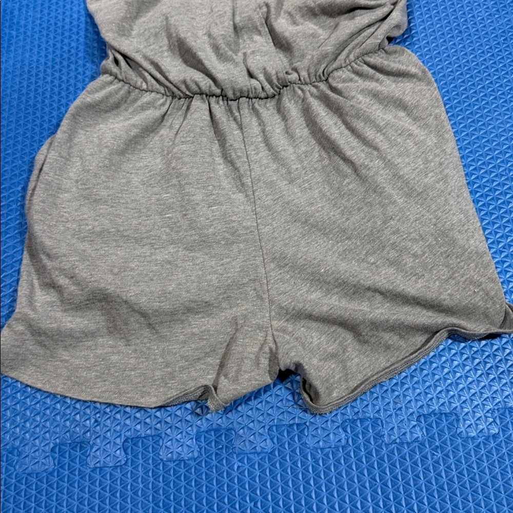 PINK Victoria's Secret Adorable Romper - Picture 6 of 10